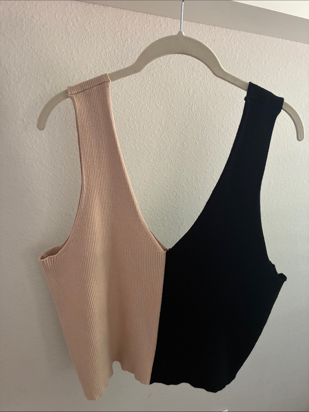 BCBG Paris Two-Tone Ribbed Tank Top - Black & Beige
